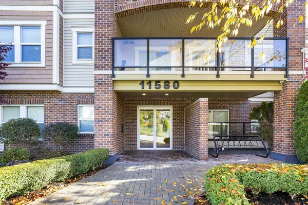 Maple Ridge, BC V2X 9H1,11580 223 ST #301