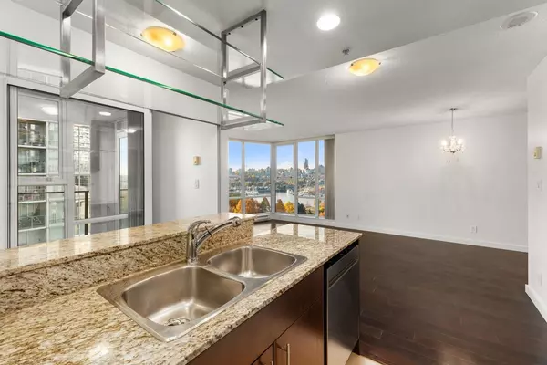 Vancouver, BC V6Z 3G2,550 Pacific ST #1001