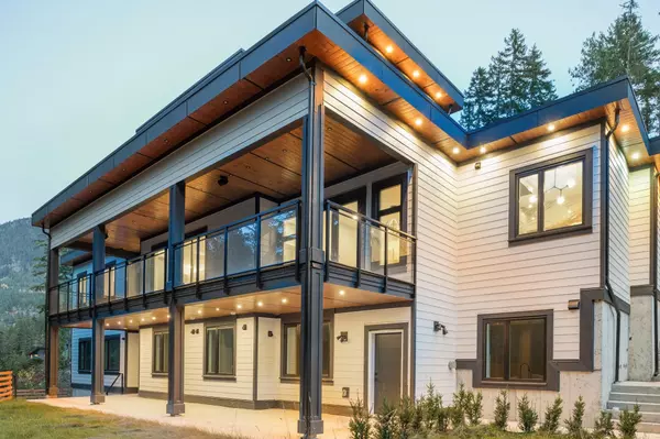 Whistler, BC V0N 1B9,9113 Riverside DR