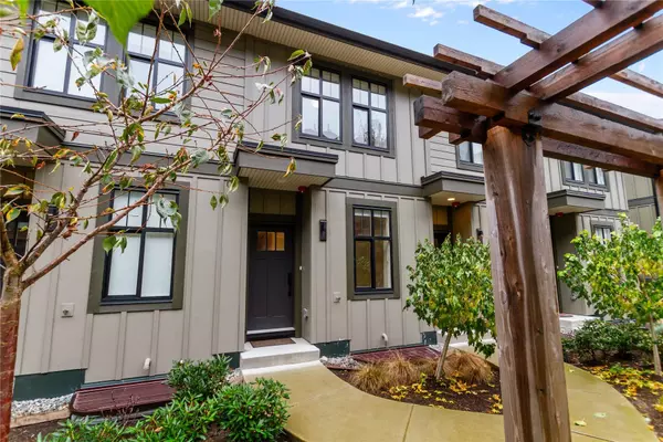 Surrey, BC V3Z 1J9,2350 165 ST #31