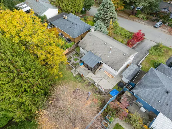 Port Moody, BC V3H 2S7,211 Clearview DR