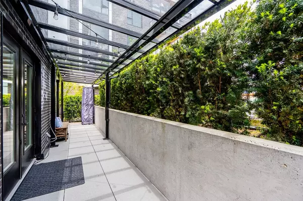 Port Moody, BC V3H 0K7,83 Moody ST #1