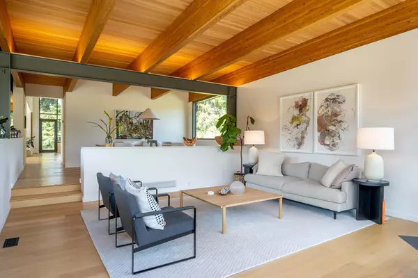 Whistler, BC V8E 0E3,7325 Toni Sailer LN