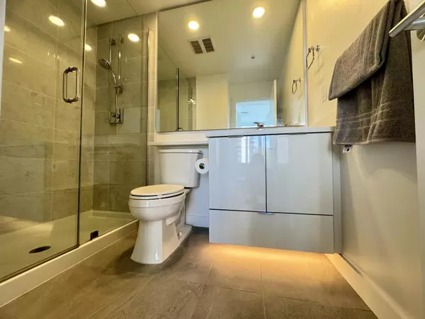 Coquitlam, BC V3K 0G5,555 Sydney AVE #608