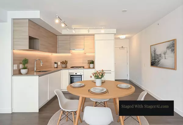 Coquitlam, BC V3J 0K3,652 Whiting WAY #1402