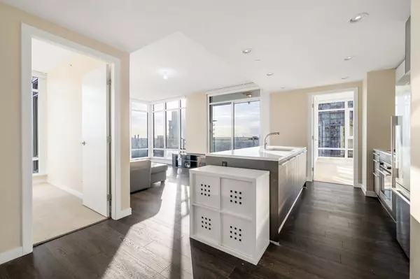 Burnaby, BC V5C 0J2,4485 Skyline DR #3401