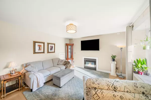 Maple Ridge, BC V3X 7P3,11875 210 Street #7