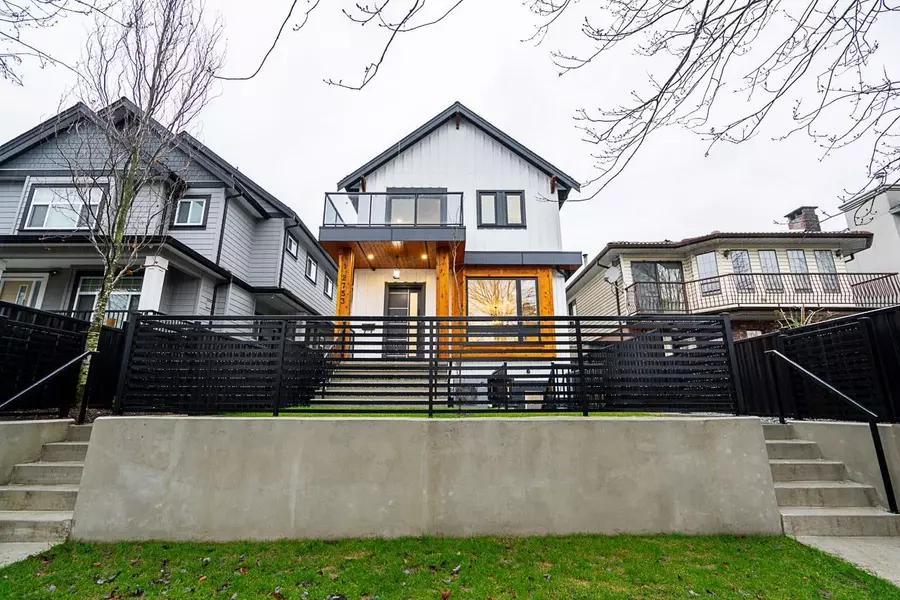 2753 Nanaimo ST #1, Vancouver, BC V5N 5E9