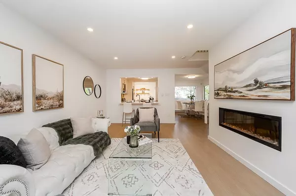 Burnaby, BC V5E 4B7,5853 Mayview CIR