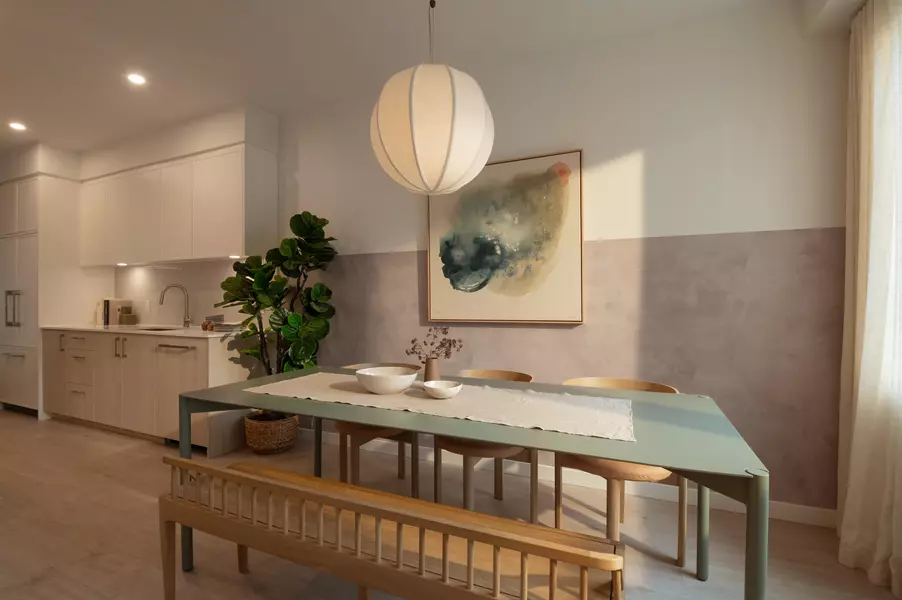 946 Lytton ST #110, North Vancouver, BC V7P 2K6