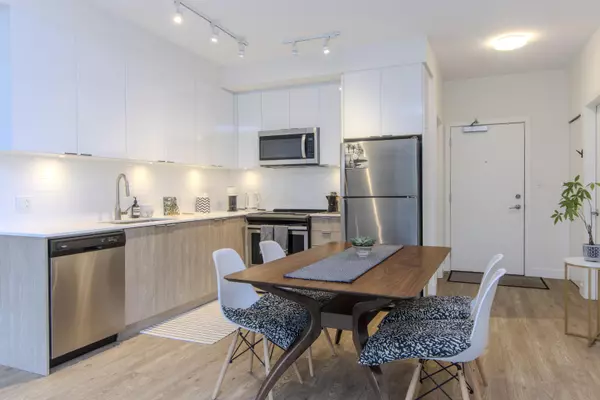 Squamish, BC V8B 0Z7,37881 Cleveland AVE #508