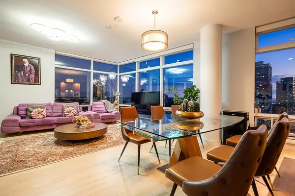 Surrey, BC V3T 0K2,13495 Central AVE #2706