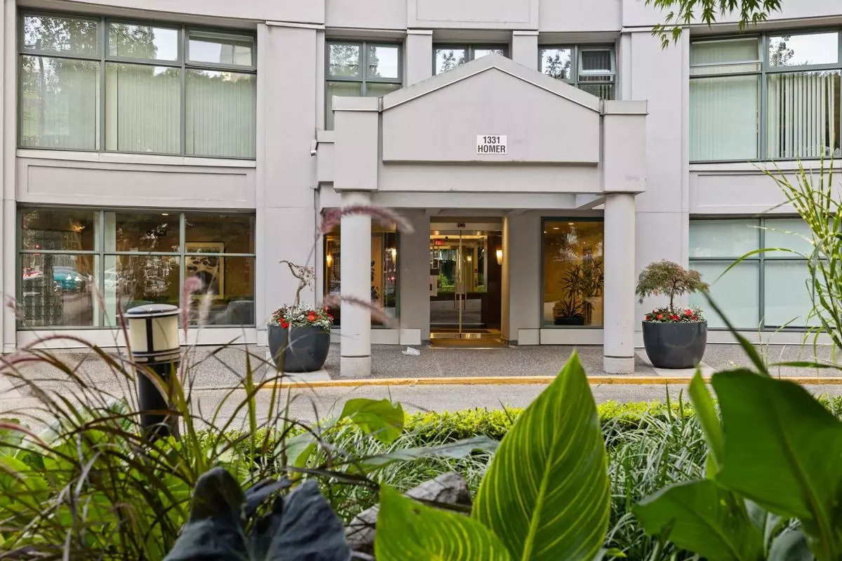 Vancouver, BC V6B 5M5,1331 Homer ST #B106