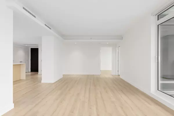 North Vancouver, BC V7J 0E6,1500 Fern ST #404