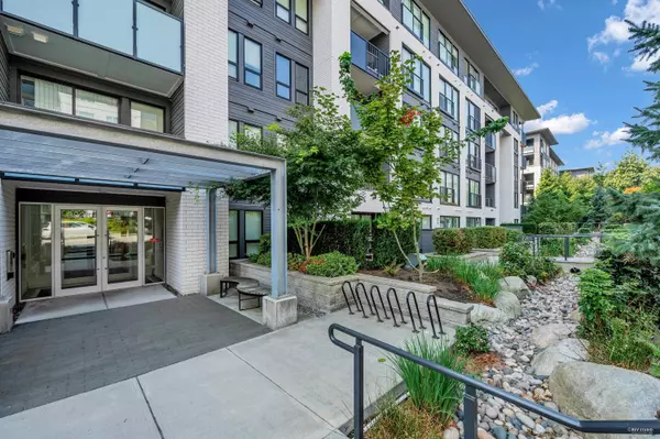 Burnaby, BC V5A 0E9,9228 Slopes Mews #402