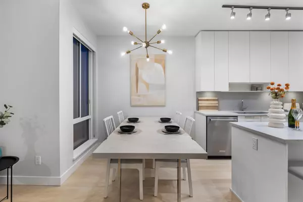 Burnaby, BC V5C 0L4,1768 Gilmore AVE #115