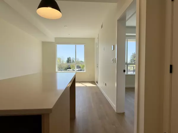 Langley, BC V4W 0E4,27218 Aldergrove Town Centre DR #314