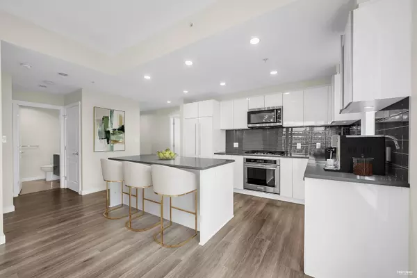 Coquitlam, BC V3B 0P4,3096 Windsor Gate #2404