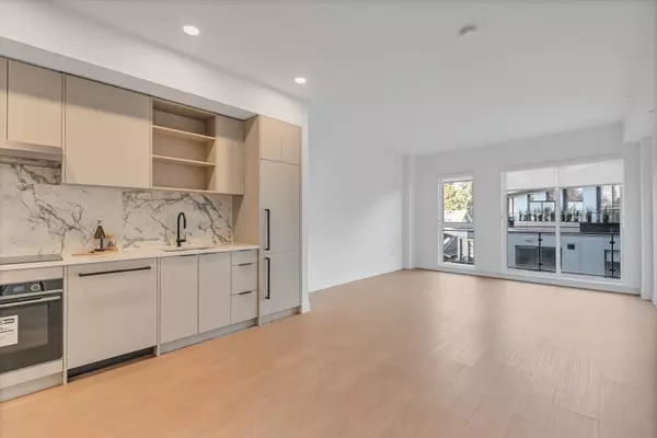 422 E 3rd ST #466, North Vancouver, BC V7L 0K1