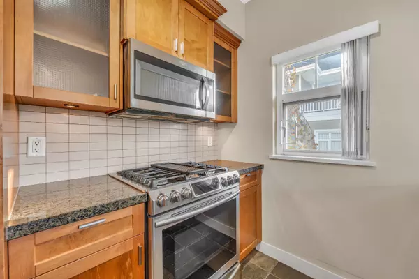 Burnaby, BC V5J 0B1,7388 Macpherson AVE #157