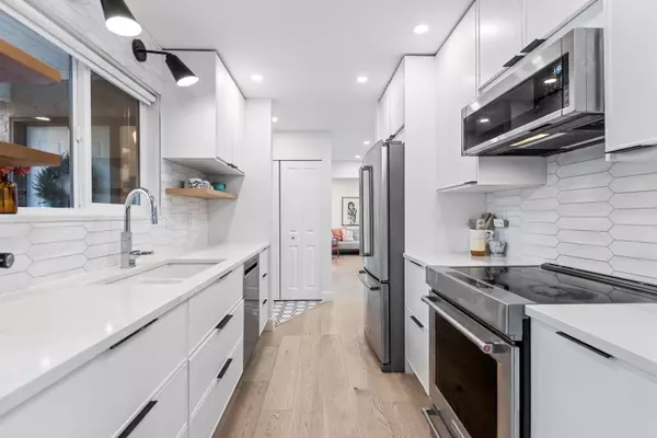 Port Coquitlam, BC V3B 6C8,3655 Shaughnessy ST #106F