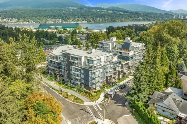 2002 St George ST #306, Port Moody, BC V3H 0N4