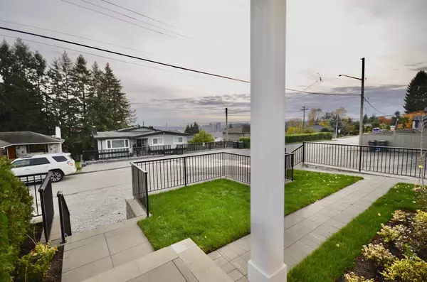 Coquitlam, BC V3K 2K1,901 Edgar AVE #101