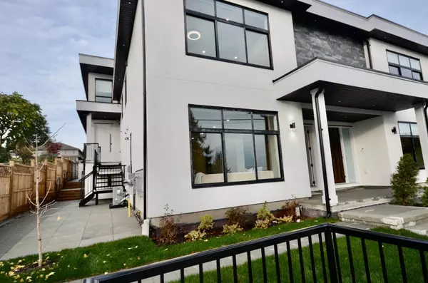 Coquitlam, BC V3K 2K1,901 Edgar AVE #101