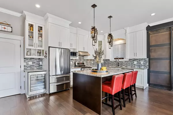 8049 211a ST Langley, BC V2Y 0J5