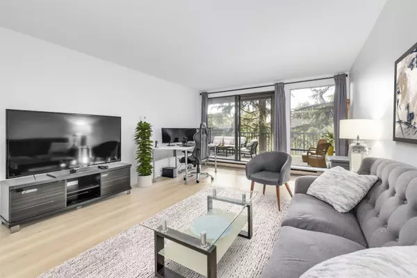 Richmond, BC V7A 1Y8,9300 Glenacres DR #106