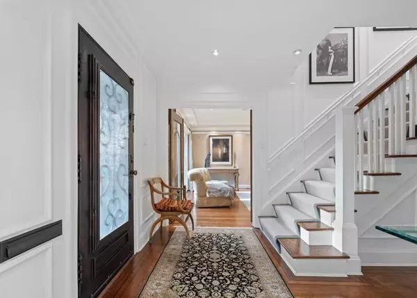 Vancouver, BC V6M 2Z3,5870 Hudson ST