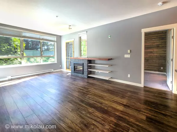 Surrey, BC V3S 5K3,15918 26 AVE #224