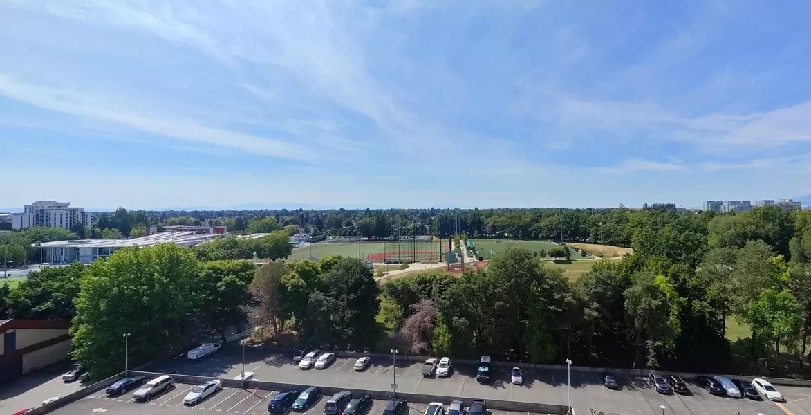 6631 Minoru BLVD #1209, Richmond, BC V6Y 1Z1