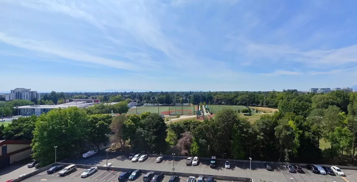 Richmond, BC V6Y 1Z1,6631 Minoru BLVD #1209