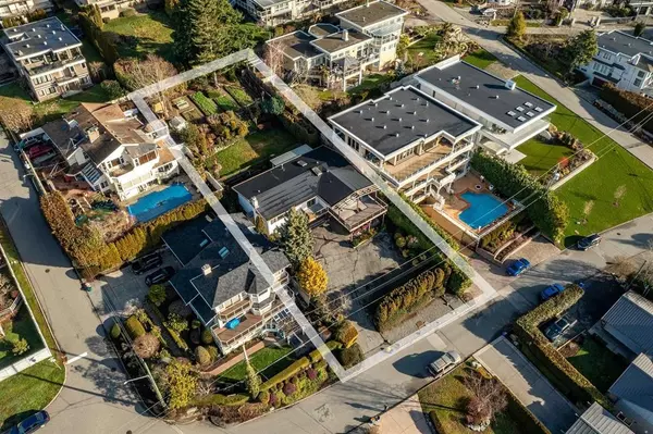 14371 Sunset DR, White Rock, BC V4B 2V4