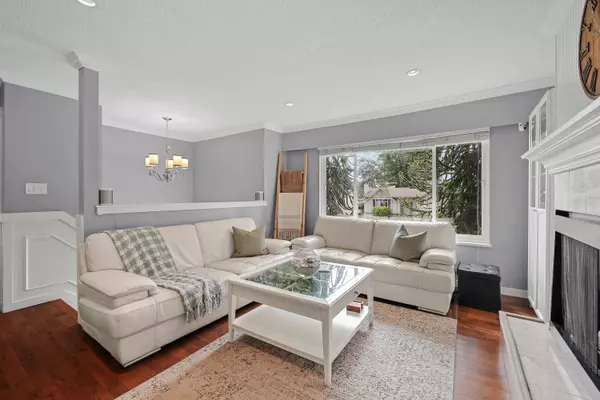 Surrey, BC V3S 4K3,5846 179a ST