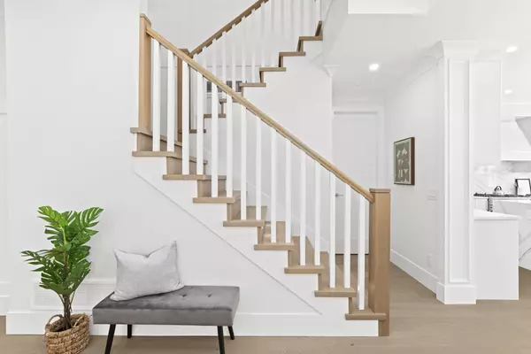 Surrey, BC V4A 6R6,1969 148a ST #102