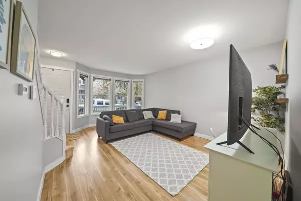 Maple Ridge, BC V2W 1W8,24369 101 AVE