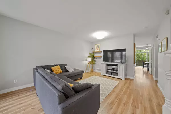 Maple Ridge, BC V2W 1W8,24369 101 AVE