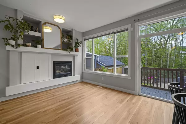 24369 101 AVE Maple Ridge, BC V2W 1W8