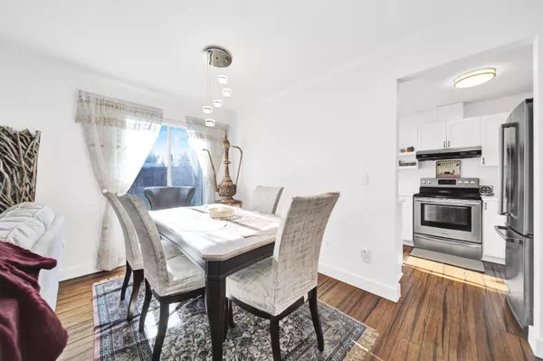 Surrey, BC V3R 0Z5,15501 89a AVE #107