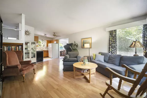 White Rock, BC V4B 4X7,1056 Stevens ST