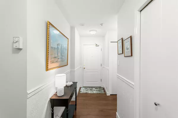 New Westminster, BC V3L 5R4,71 Jamieson CT #404