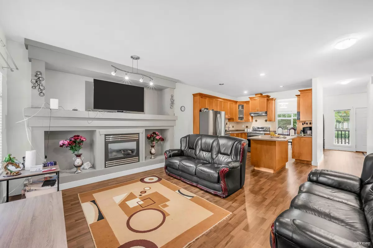 Surrey, BC V3S 3X9,6195 168 ST #35