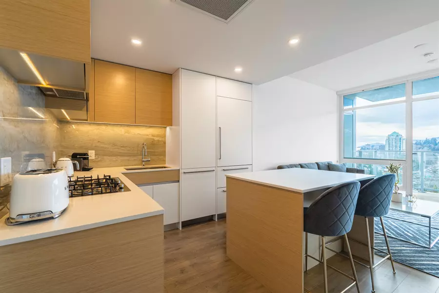 200 Klahanie CT #1107, West Vancouver, BC V7P 0E4