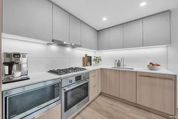 Coquitlam, BC V3K 0J2,308 Alderson AVE #809