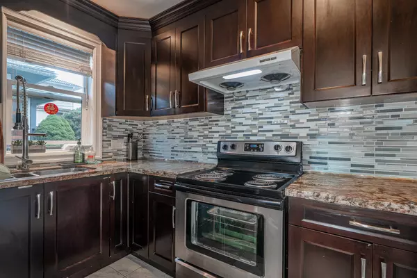 5007 Hardwick ST Burnaby, BC V5G 1P8