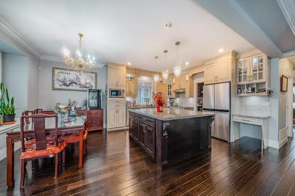 5007 Hardwick ST Burnaby, BC V5G 1P8