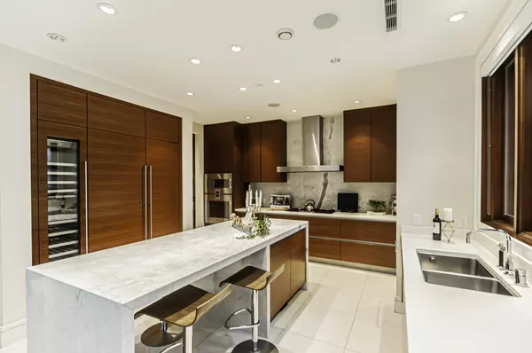 Vancouver, BC V6N 2S5,3875 W 36th AVE