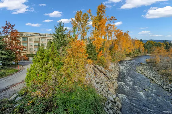 West Vancouver, BC V7T 0A2,568 Waters Edge CRES #303